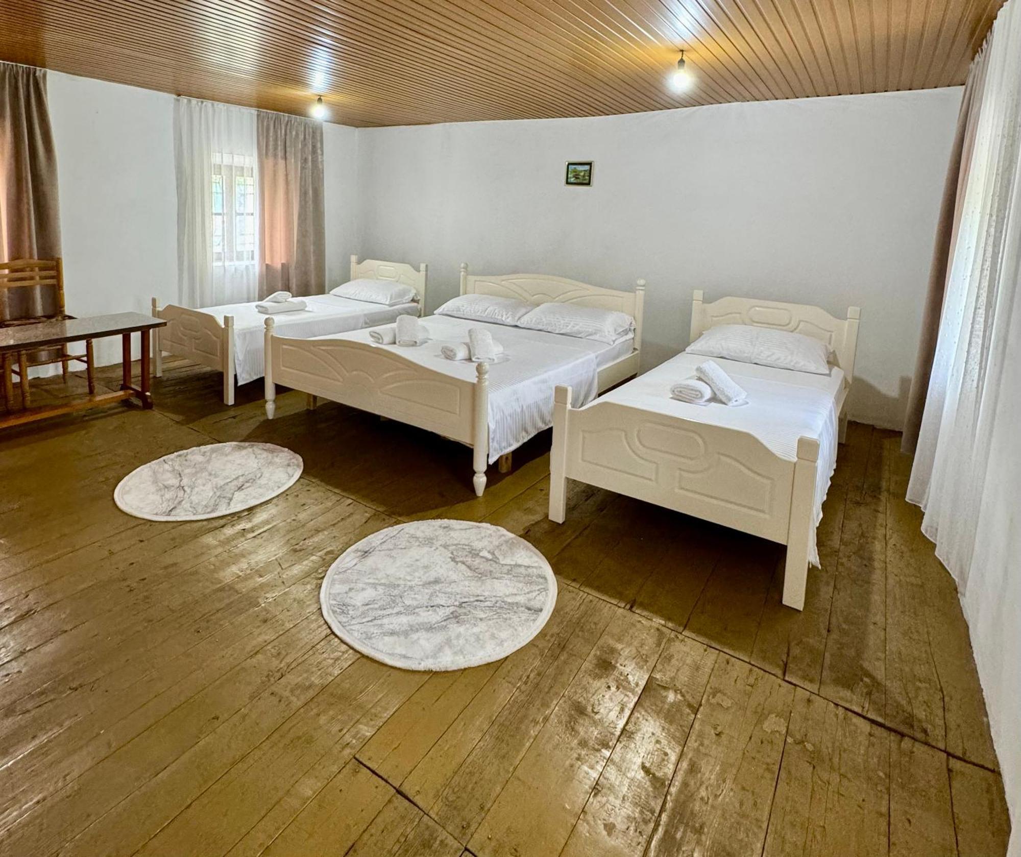 Guest House Noku Koman Esterno foto